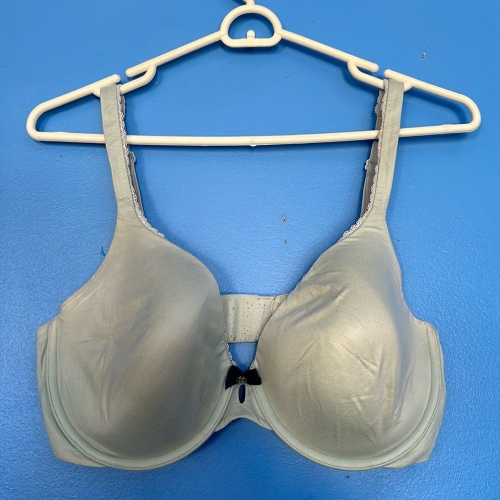 Victoria’s Secret 36DD Body By Victoria Lined Perfect Cover Bra